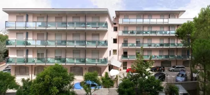 Olimpia Hotel & Apart