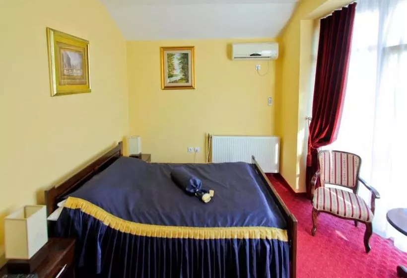 استراحتگاه Villa Modena