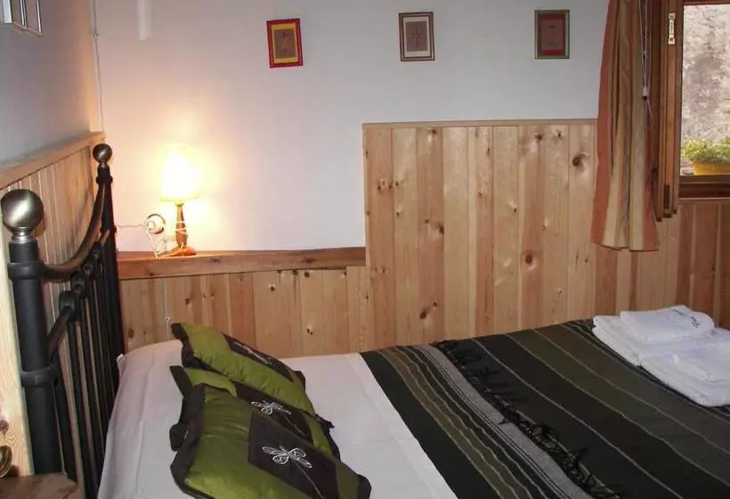 Antigua Casa Catones