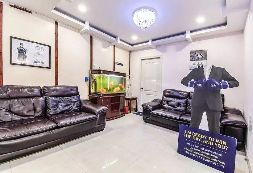 ベッドアンドブレックファースト Fabexpress Oriental Suites Iii   Btm Mico Layout