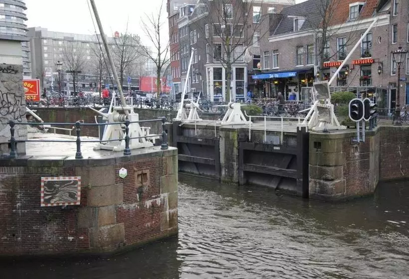 Aamiaismajoitus (B&B) The Old Lady