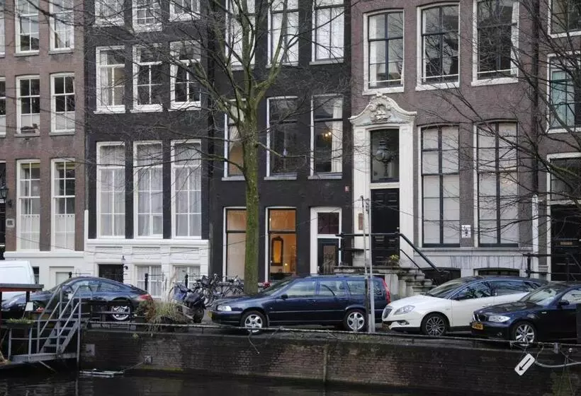 Aamiaismajoitus (B&B) The Old Lady