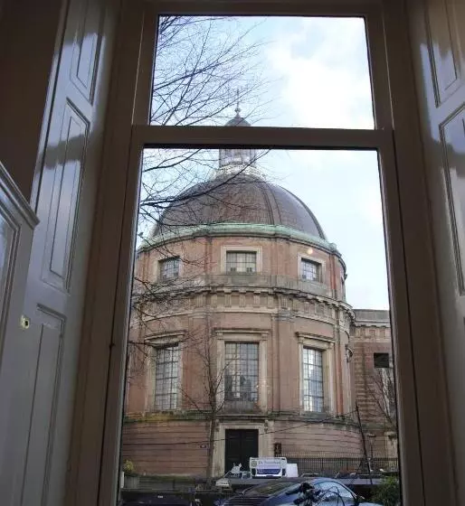 Aamiaismajoitus (B&B) The Old Lady