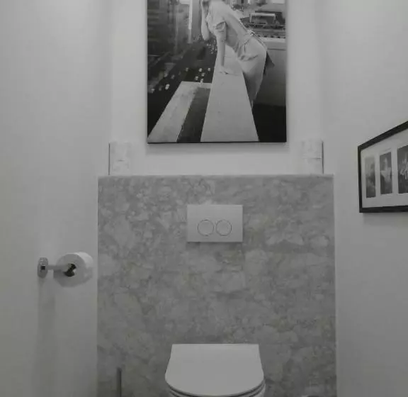 Aamiaismajoitus (B&B) The Old Lady