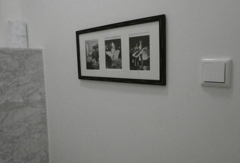 ベッドアンドブレックファースト The Old Lady