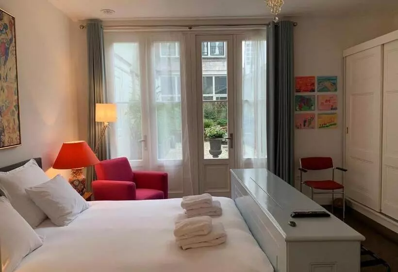 Aamiaismajoitus (B&B) The Old Lady