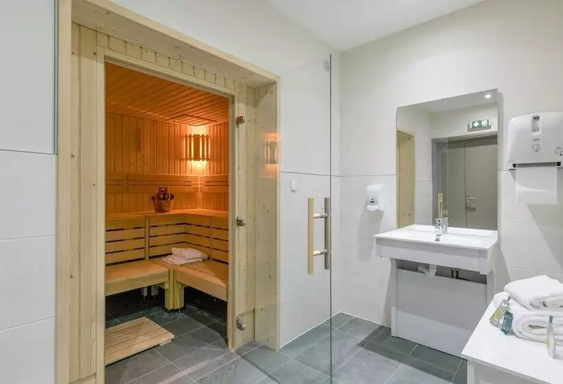 ホテル All Suites Bordeaux Centre Marne   Gare Saint Jean