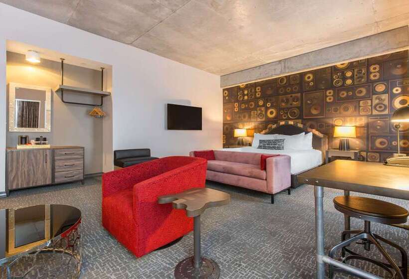 Cambria Hotel Nashville Downtown