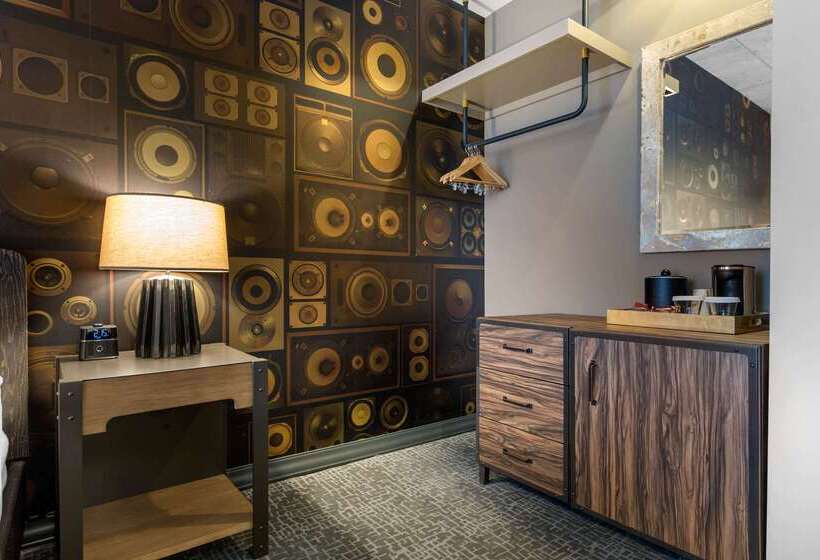 Cambria Hotel Nashville Downtown