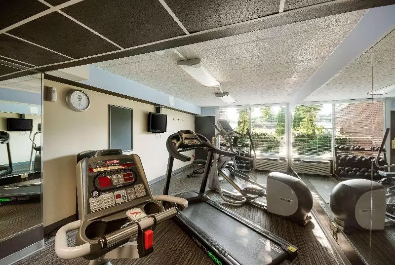 Chester Hotel And Conference Center