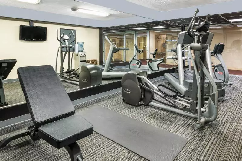 Chester Hotel And Conference Center