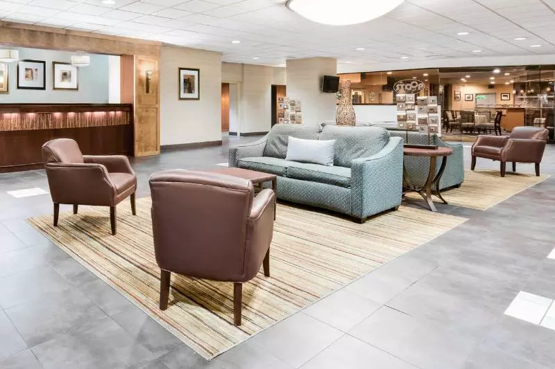 Chester Hotel And Conference Center