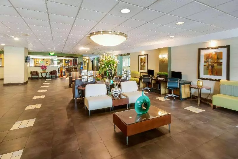 Chester Hotel And Conference Center