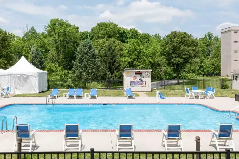 Chester Hotel And Conference Center