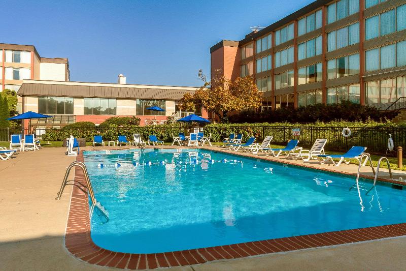 Chester Hotel And Conference Center