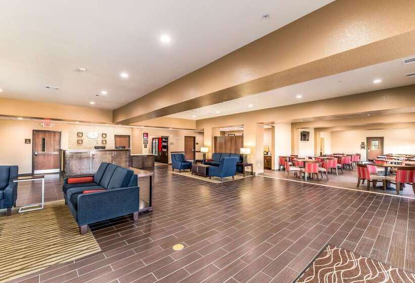 בית מלון כפרי Comfort Suites Grand Prairie Arlington North