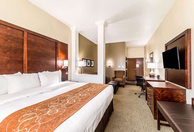 בית מלון כפרי Comfort Suites Grand Prairie Arlington North