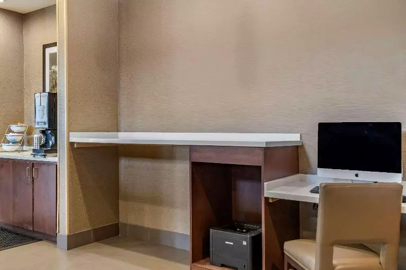 Hotelli Comfort Suites Kyle