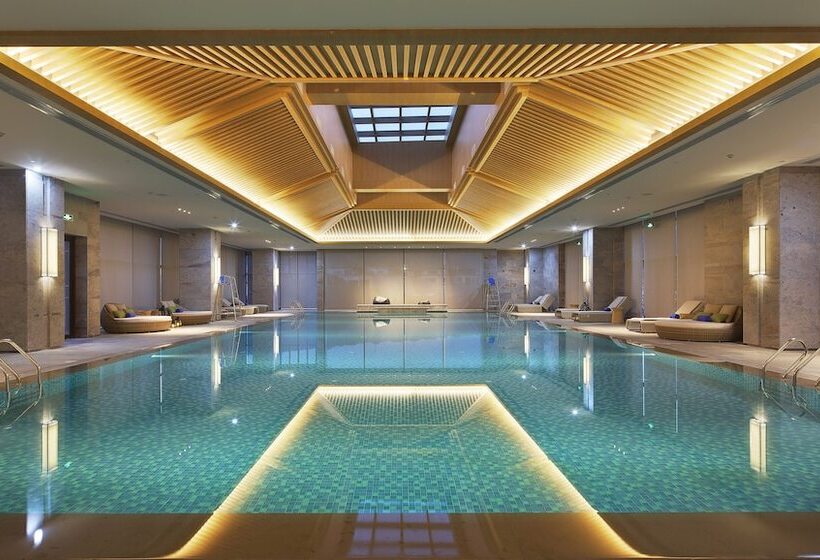 فندق Crowne Plaza Nanchang Wanli By Ihg