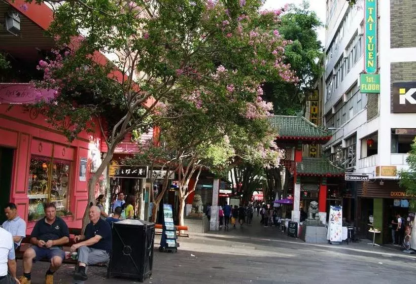 هتل Dixon Residences