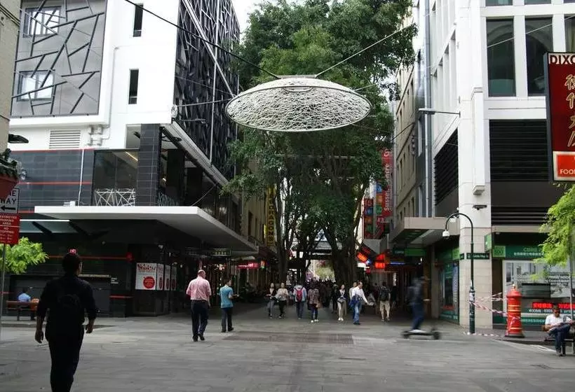 هتل Dixon Residences