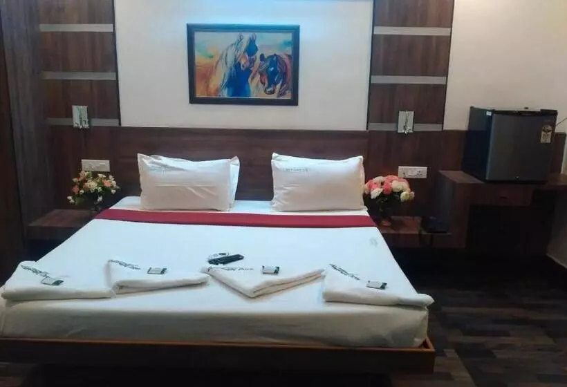 Hotelli Emerald Dove