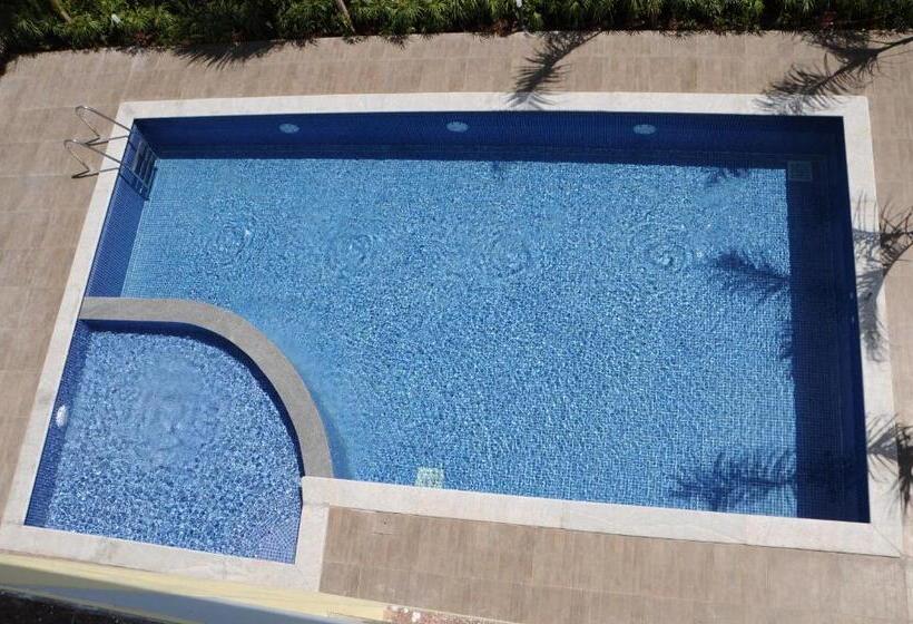 בית מלון כפרי Emerald Dove