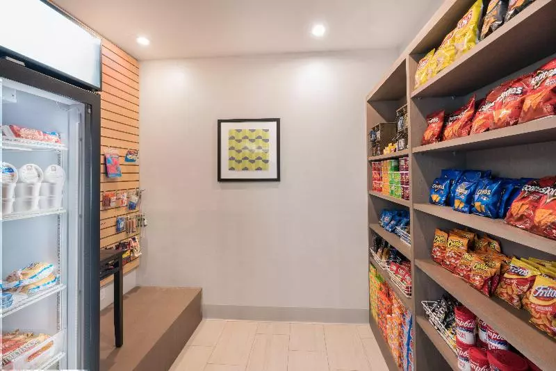 Hotelli Holiday Inn Express & Suites Lake Havasu   London Bridge, An Ihg