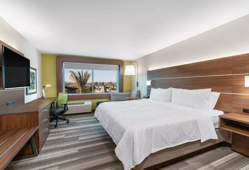Hotelli Holiday Inn Express & Suites Lake Havasu   London Bridge, An Ihg