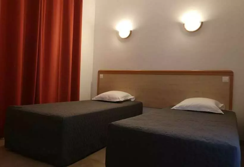 هتل Hôtel Sant Andria