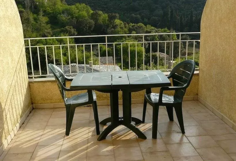 هتل Hôtel Sant Andria