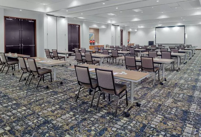 هتل Hyatt Place Athens/downtown