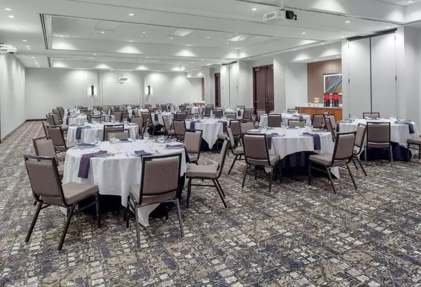 هتل Hyatt Place Athens/downtown