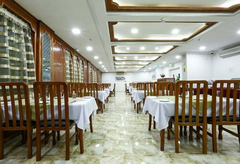 هتل La Villa Suites