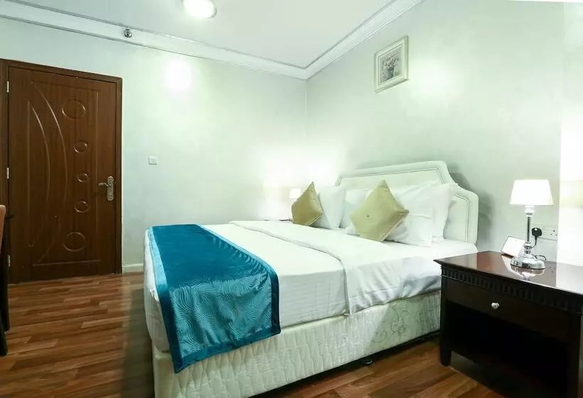 هتل La Villa Suites