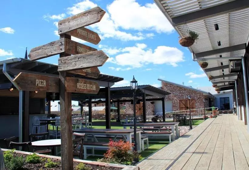 ホテル Mercure Orange