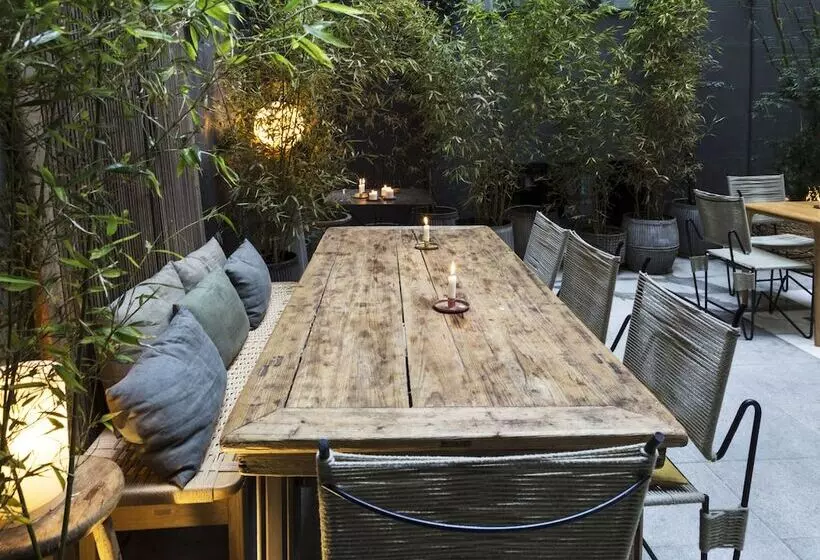 هتل One Shot Fortuny 07