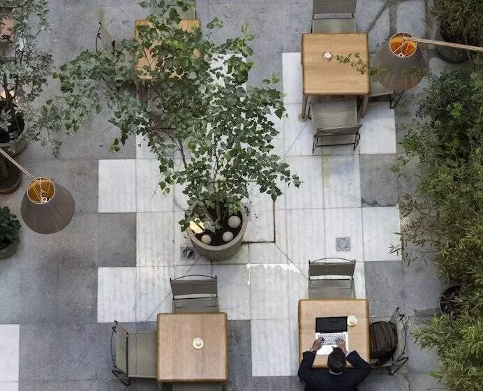 هتل One Shot Fortuny 07