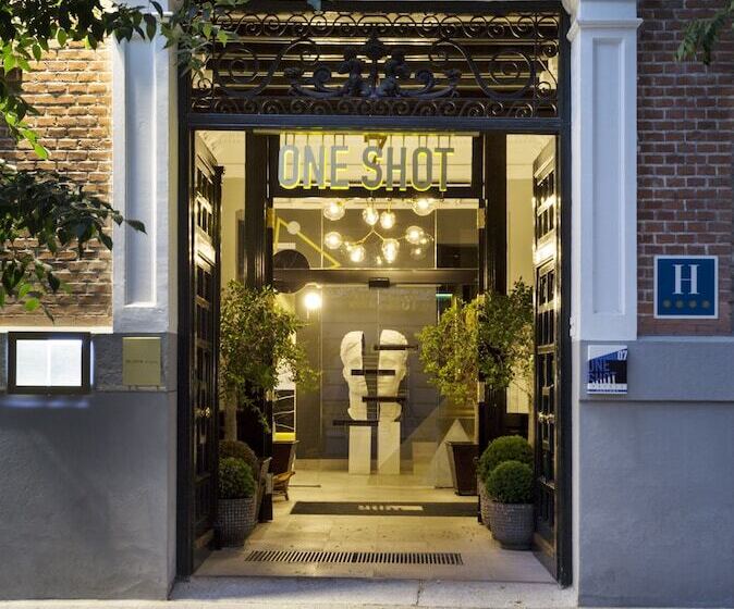 هتل One Shot Fortuny 07