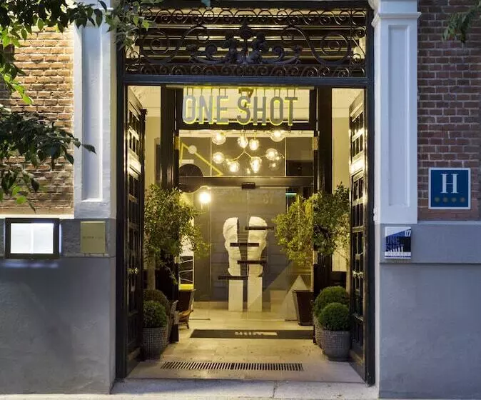 هتل One Shot Fortuny 07