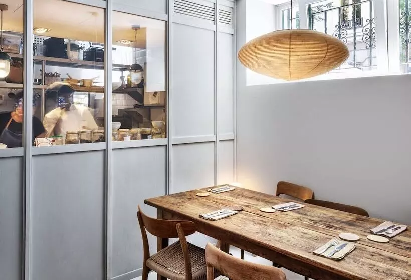 هتل One Shot Fortuny 07