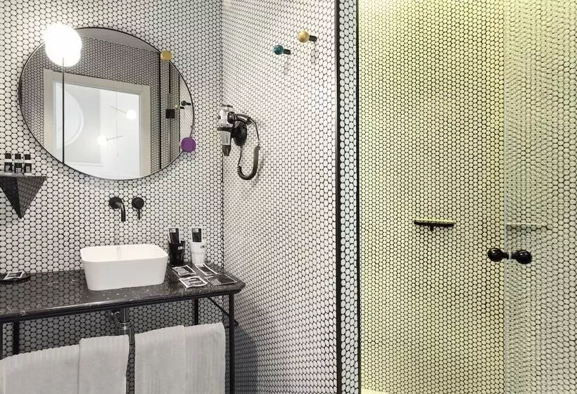 هتل One Shot Fortuny 07