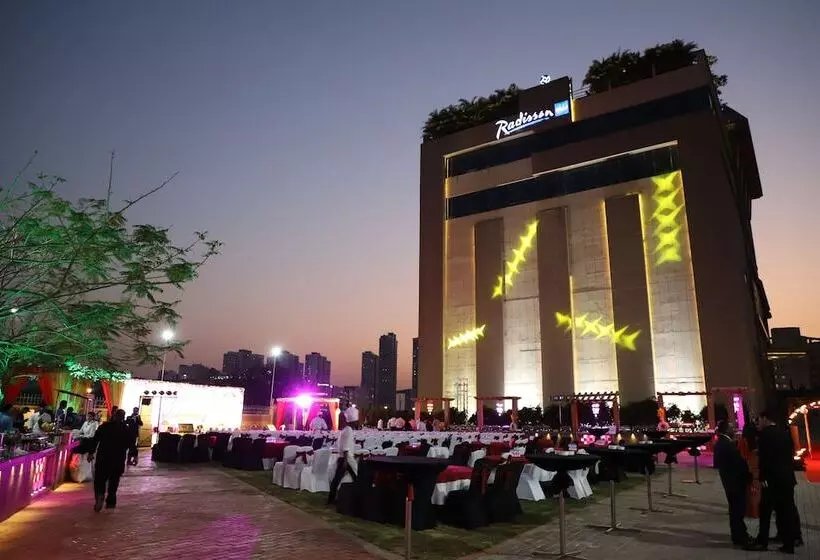 ホテル Radisson Blu Pune Hinjawadi