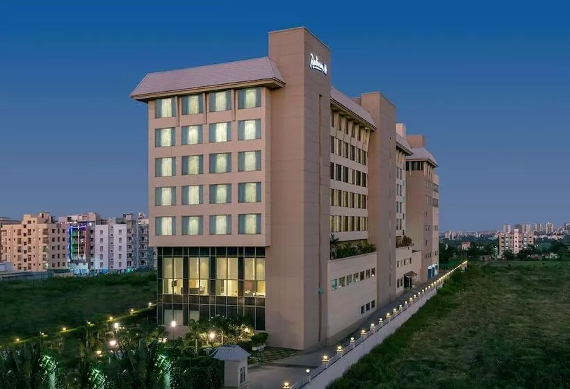 ホテル Radisson Blu Pune Hinjawadi