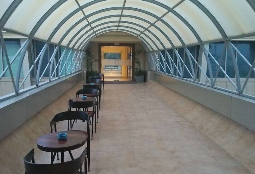 هتل Radisson Blu Pune Hinjawadi