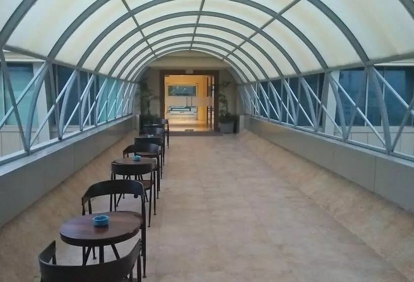 ホテル Radisson Blu Pune Hinjawadi