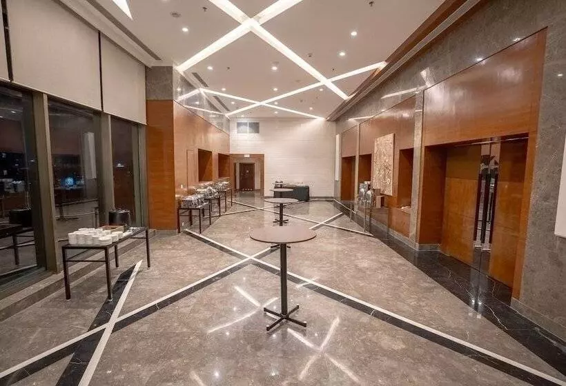 ホテル Radisson Blu Pune Hinjawadi