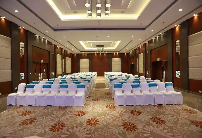 ホテル Radisson Blu Pune Hinjawadi