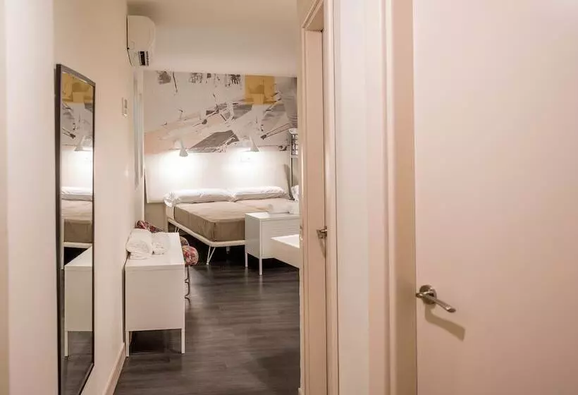 هتل Room Select Sol