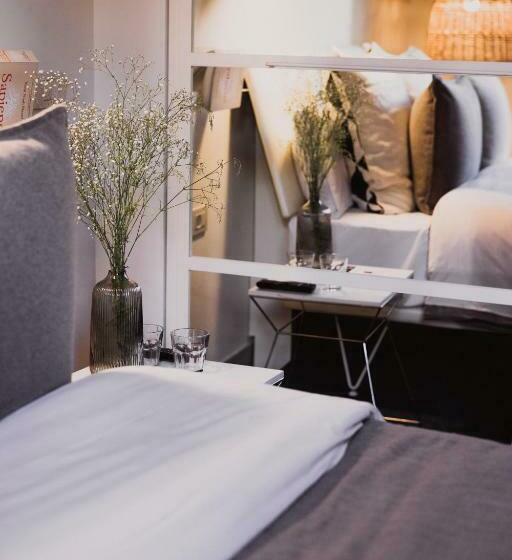 هتل Room Select Sol